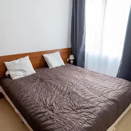 Apart Efir 2 Apartment *