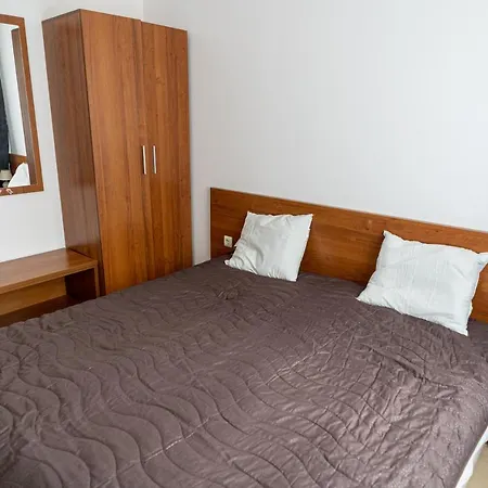 Apart Efir 2 Apartment *